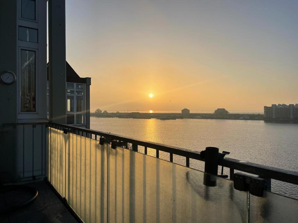 Ferienwohnung Mit Blick Aufs Meer In Wilhelmshaven Ngoại thất bức ảnh